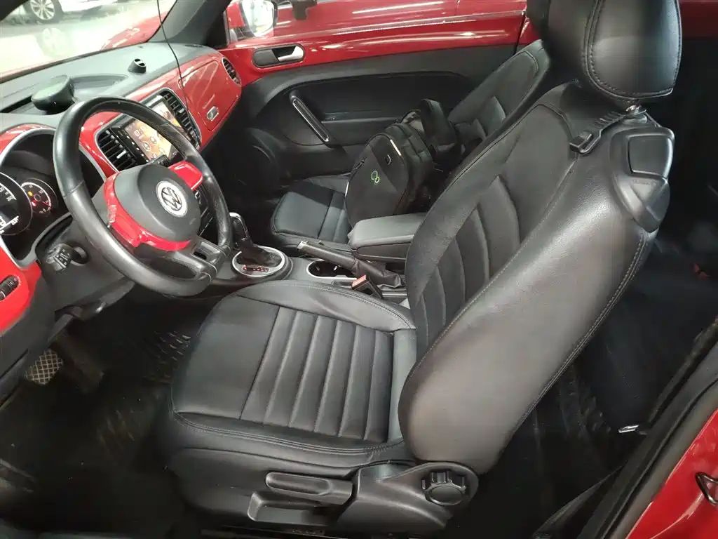 Volkswagen Beetle 2014 1.4TSI Fashion Edition фото 15