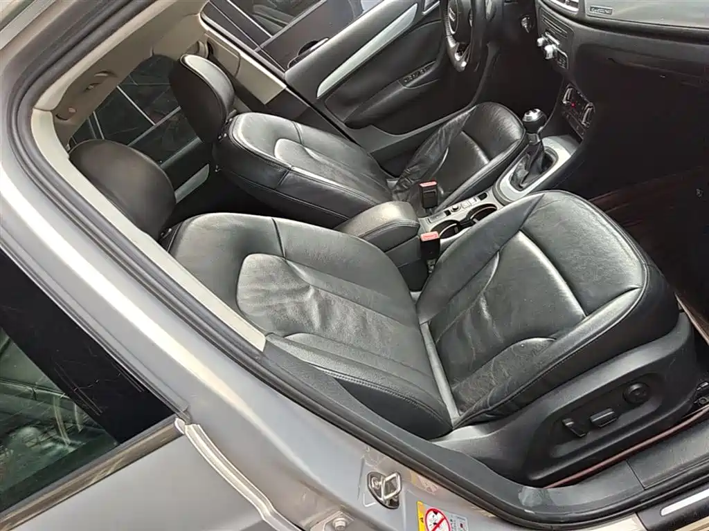 Audi Q3 2015 35 TFSI quattro Technology фото 25