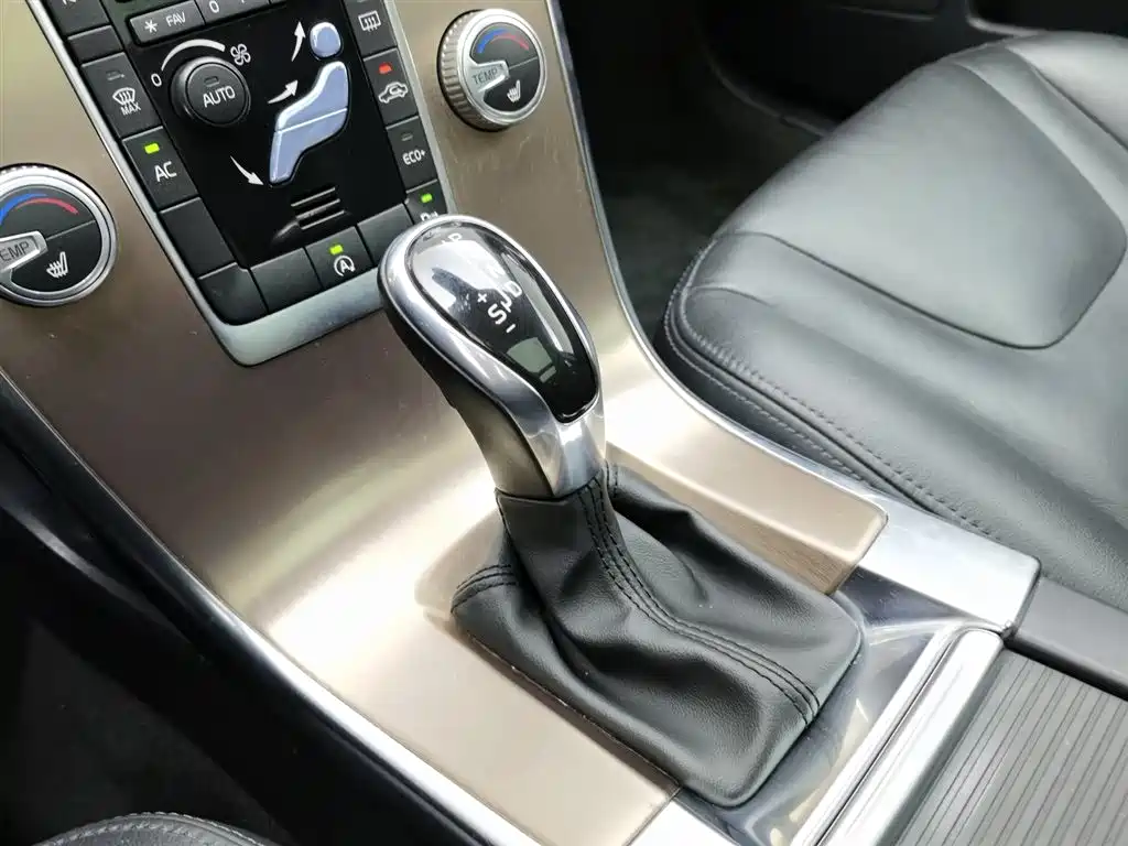 Photo 13 - Volvo XC60