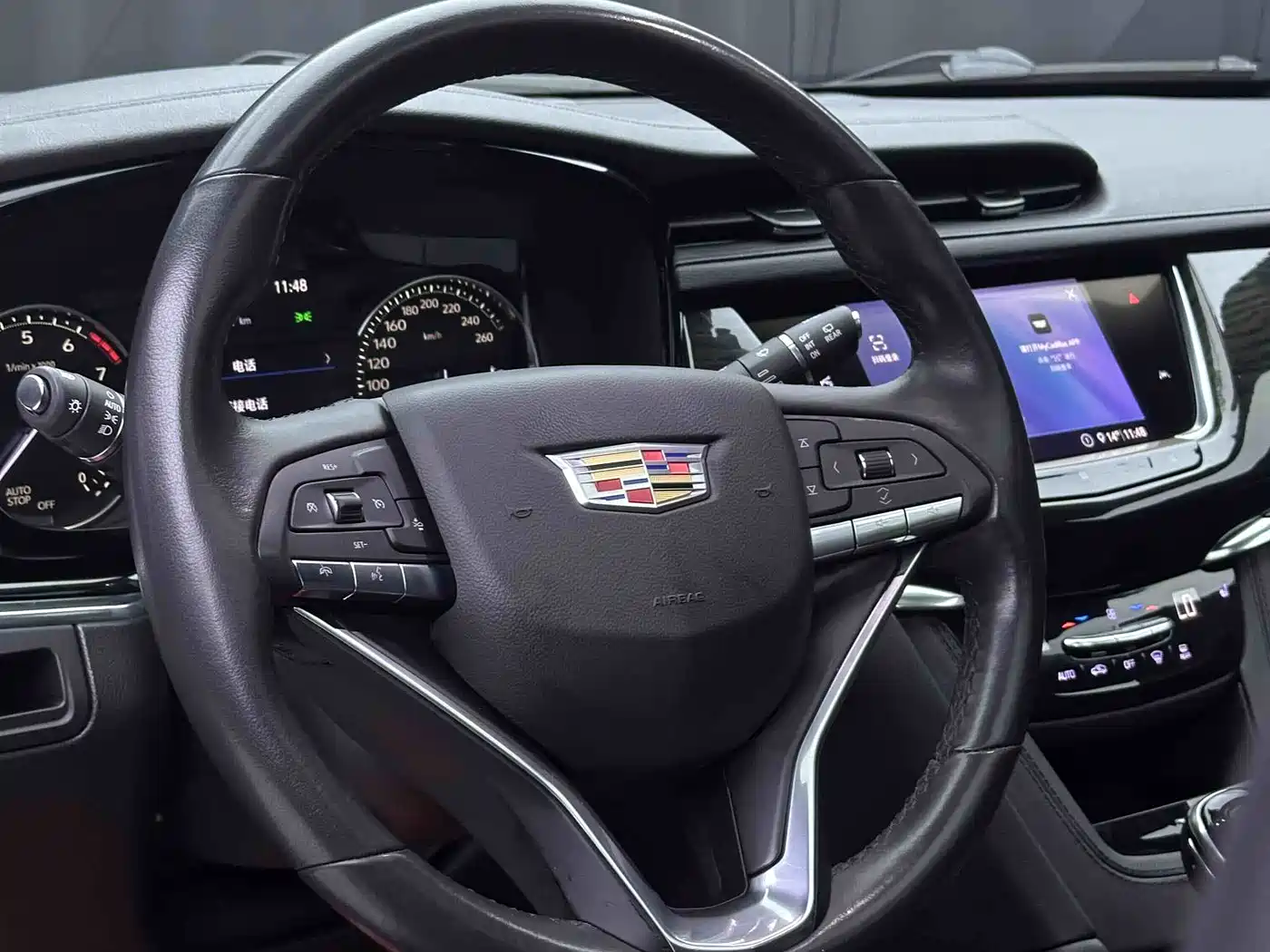 Cadillac XT6 2020 28T 6-Seater 4WD Luxury Model фото 4