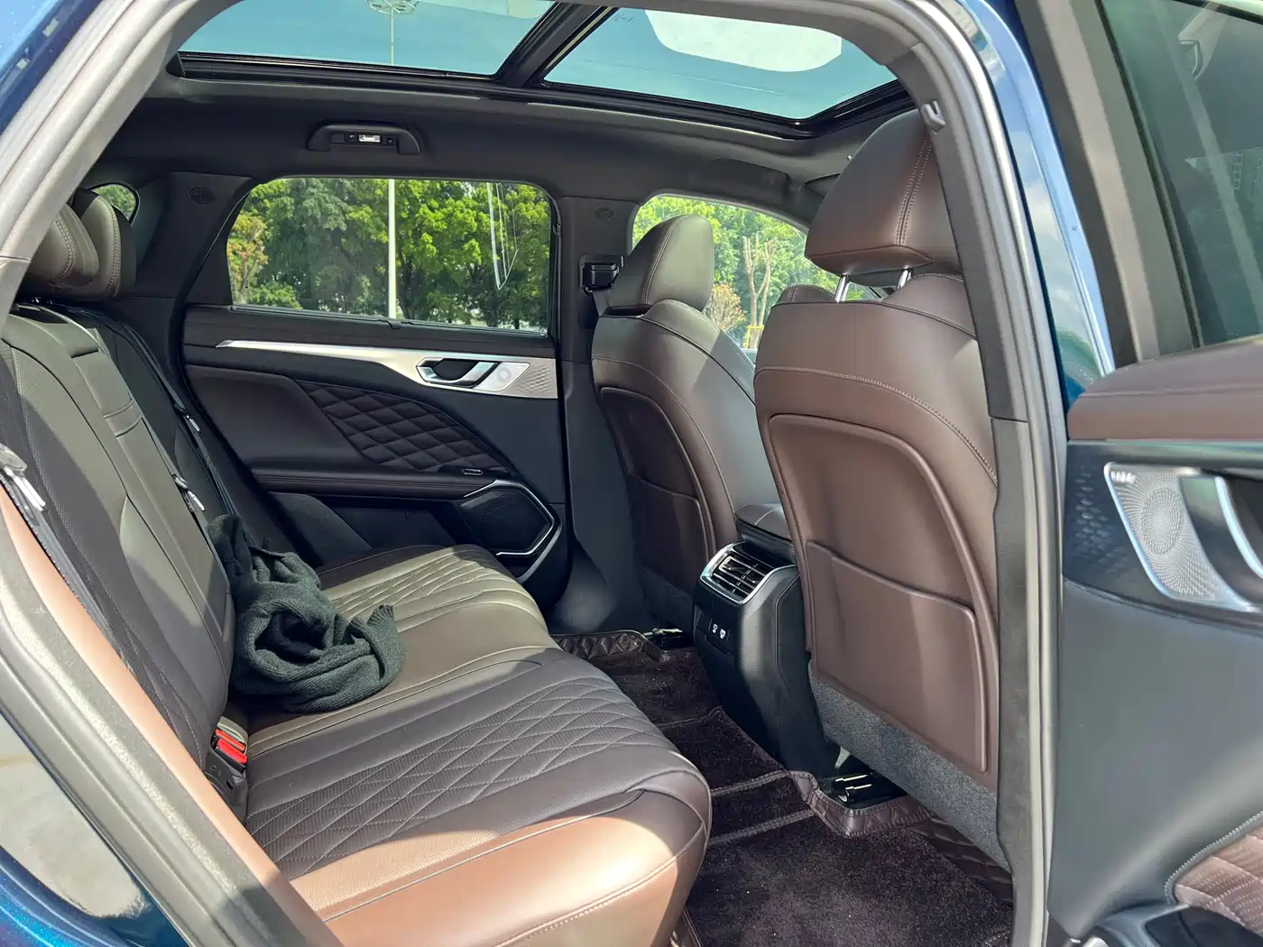 WEI PAI WEI BRAND MOCHA