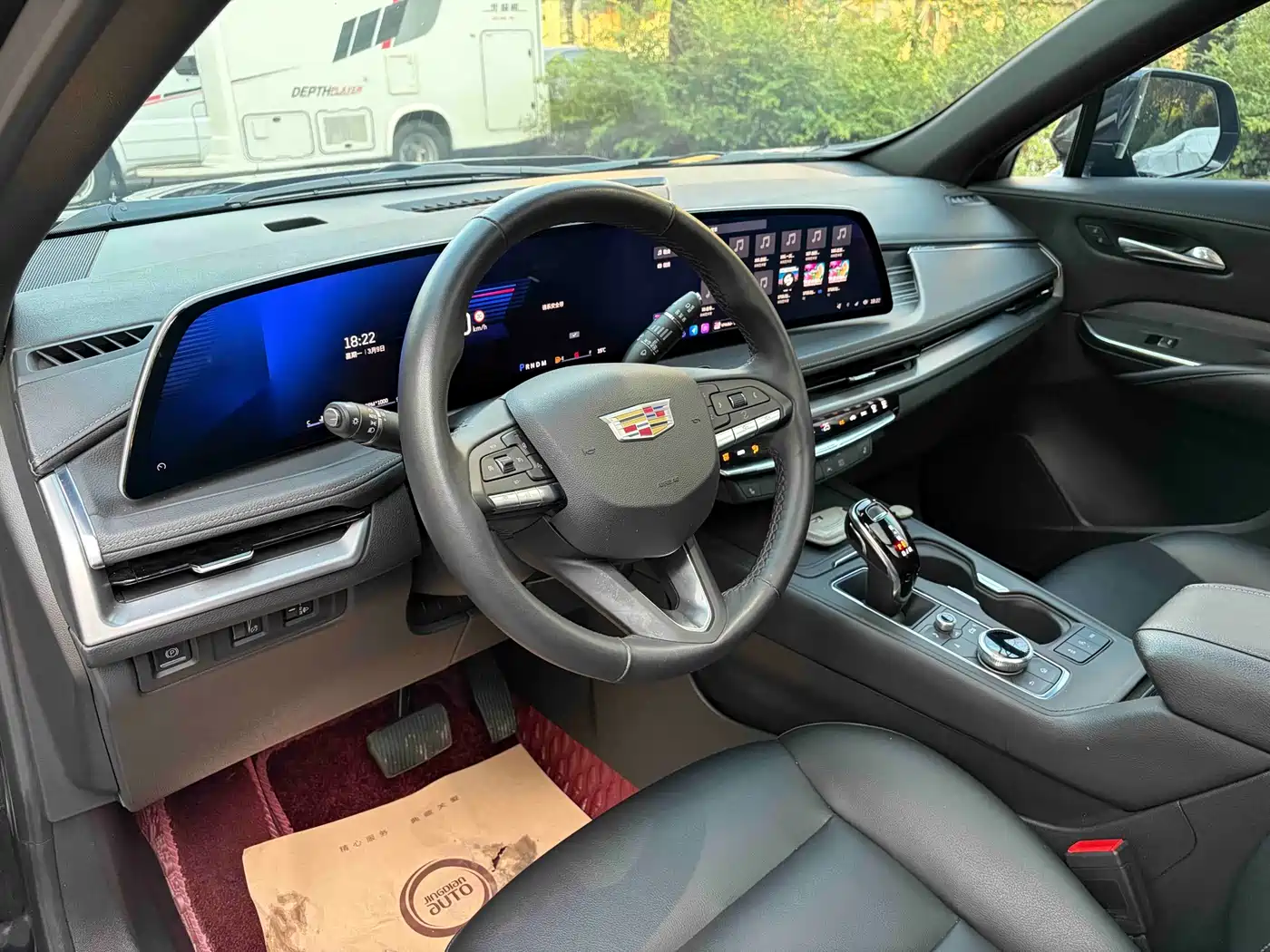 Cadillac XT4 2024 28T 2WD Luxury фото 6
