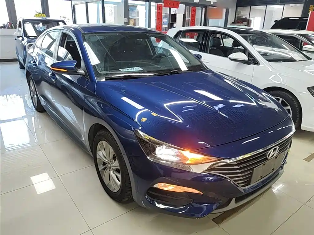 Hyundai Fista 2019 240TGDi Comfort Edition China V фото 4