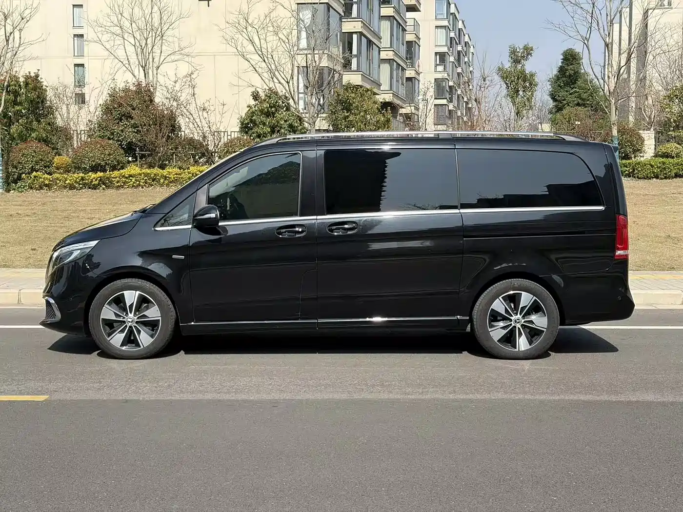 Mercedes-Benz V-Class 2020 V 260 Luxury Edition фото 21