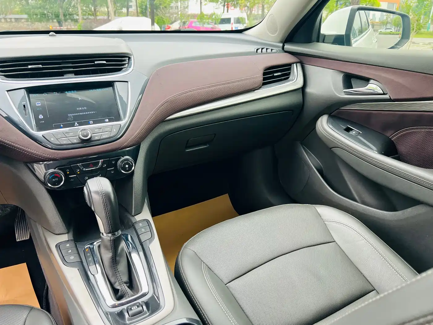 Chevrolet Malibu 2018 530T Automatic Luxury Edition фото 18