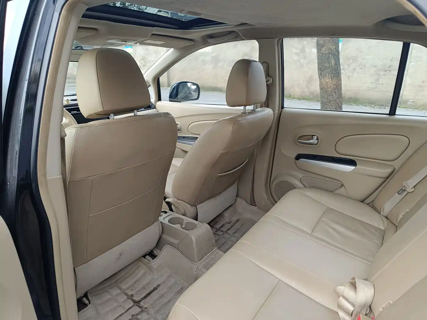Venucia D50 2012 2012 1.6L Manual Premium Edition