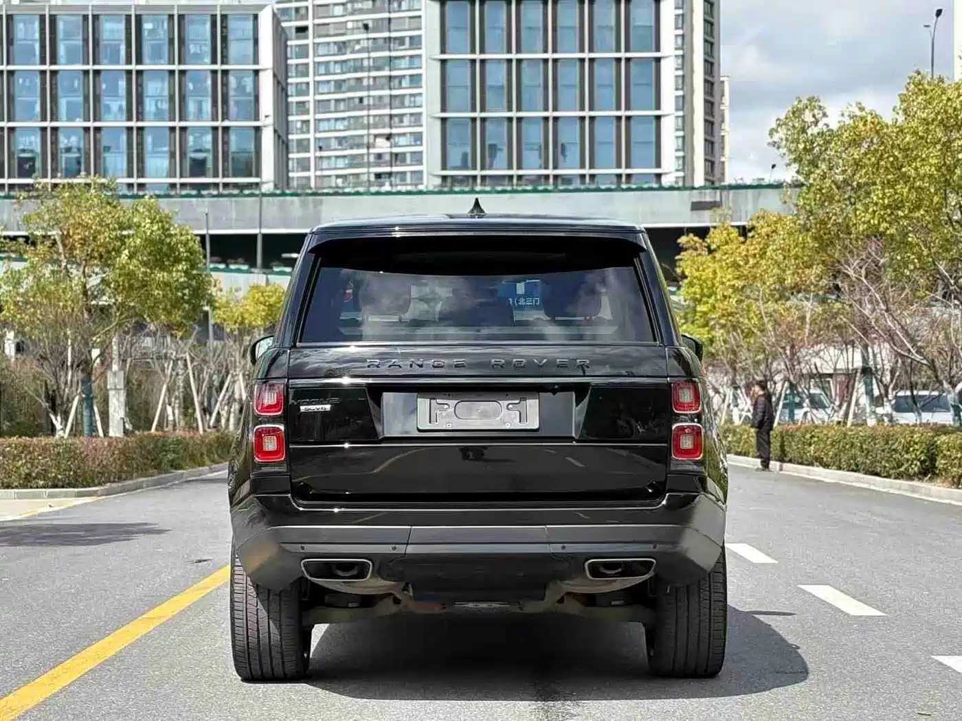 Land Rover Range Rover 2021 3.0 L6 Heritage Edition фото 6