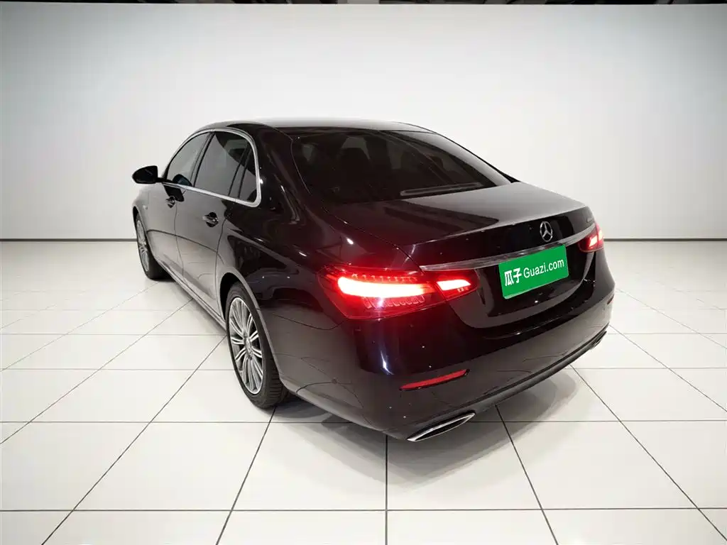 Mercedes-Benz E-Class 2021 E 300 L Fashion фото 27