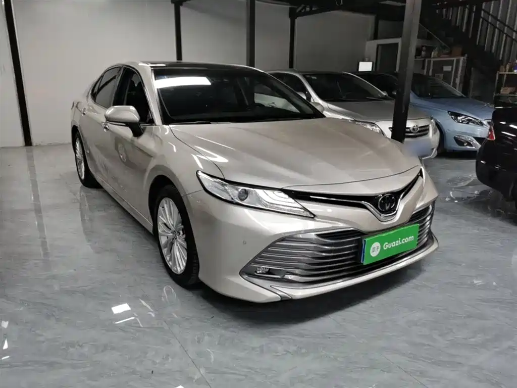 Toyota Camry 2018 2.5G Luxury Edition фото 4