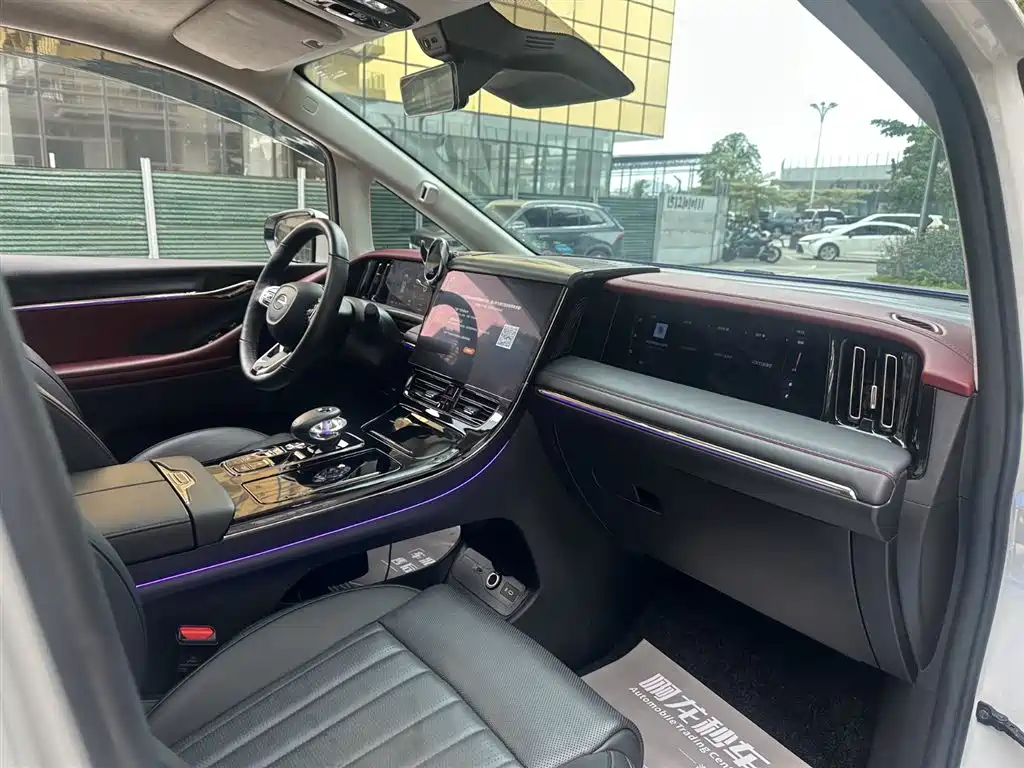 GAC Trumpchi Trumpchi E9 2023 E9 Grandmaster фото 24