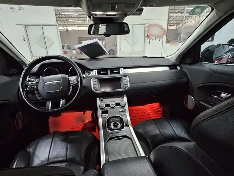 Land Rover Range Rover Evoque 2017 2.0T SE Smart Shine Edition фото 13
