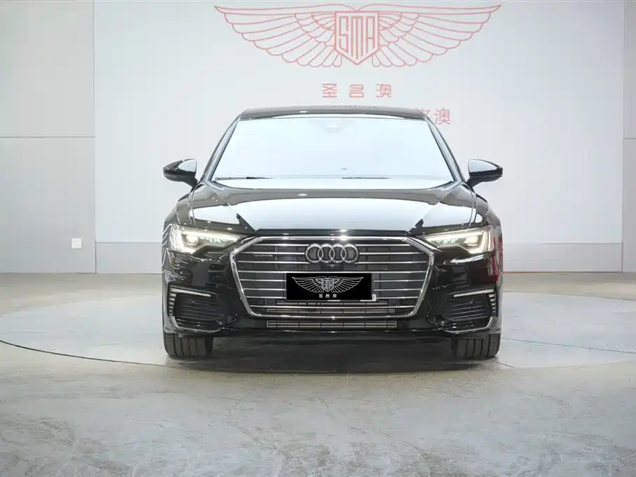 Audi A6L New Energy 2020 55 TFSI e quattro фото 5