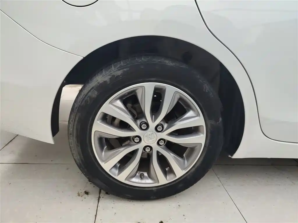 Buick Excelle 2021 Facelift 1.3T Auto Mild Hybrid Elite фото 26