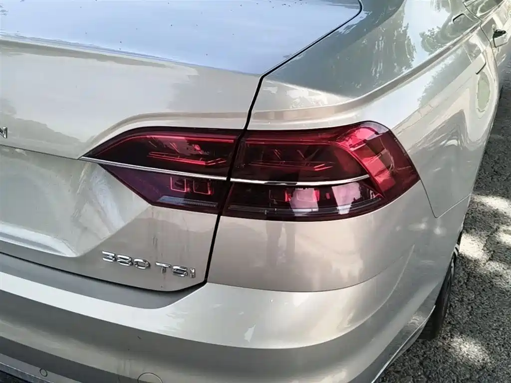 Volkswagen Phideon 2018 Facelift 380TSI FWD Business фото 8