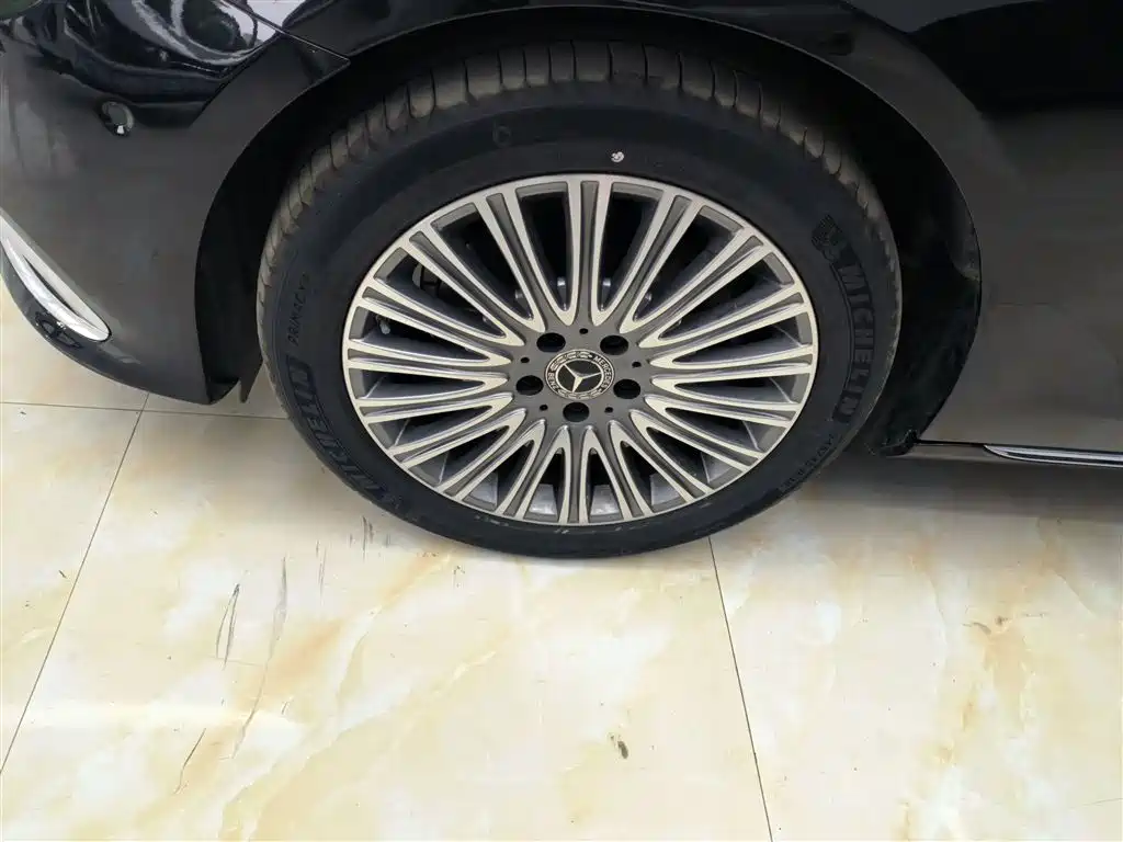 Mercedes-Benz E-Class 2023 Facelift E 300 L Luxury фото 23