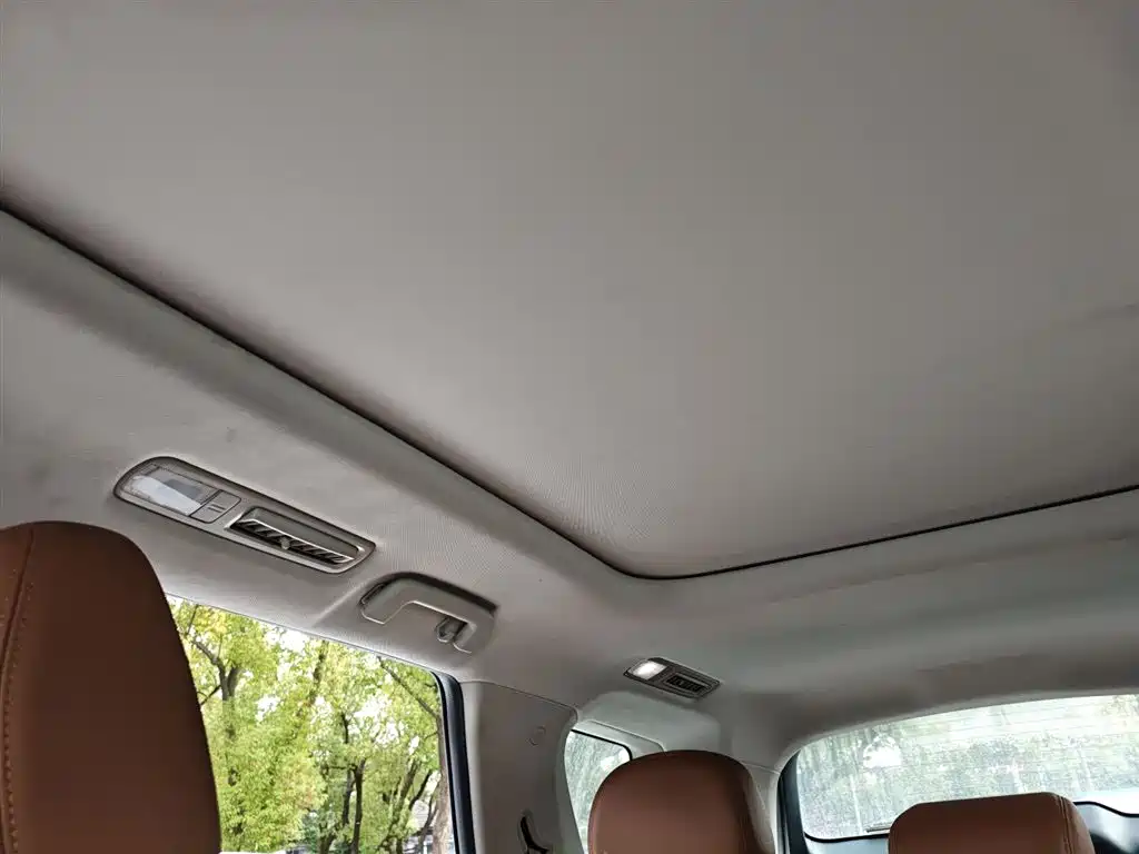 Changan CS95 2018 2017 2.0T FWD Zhitu Edition