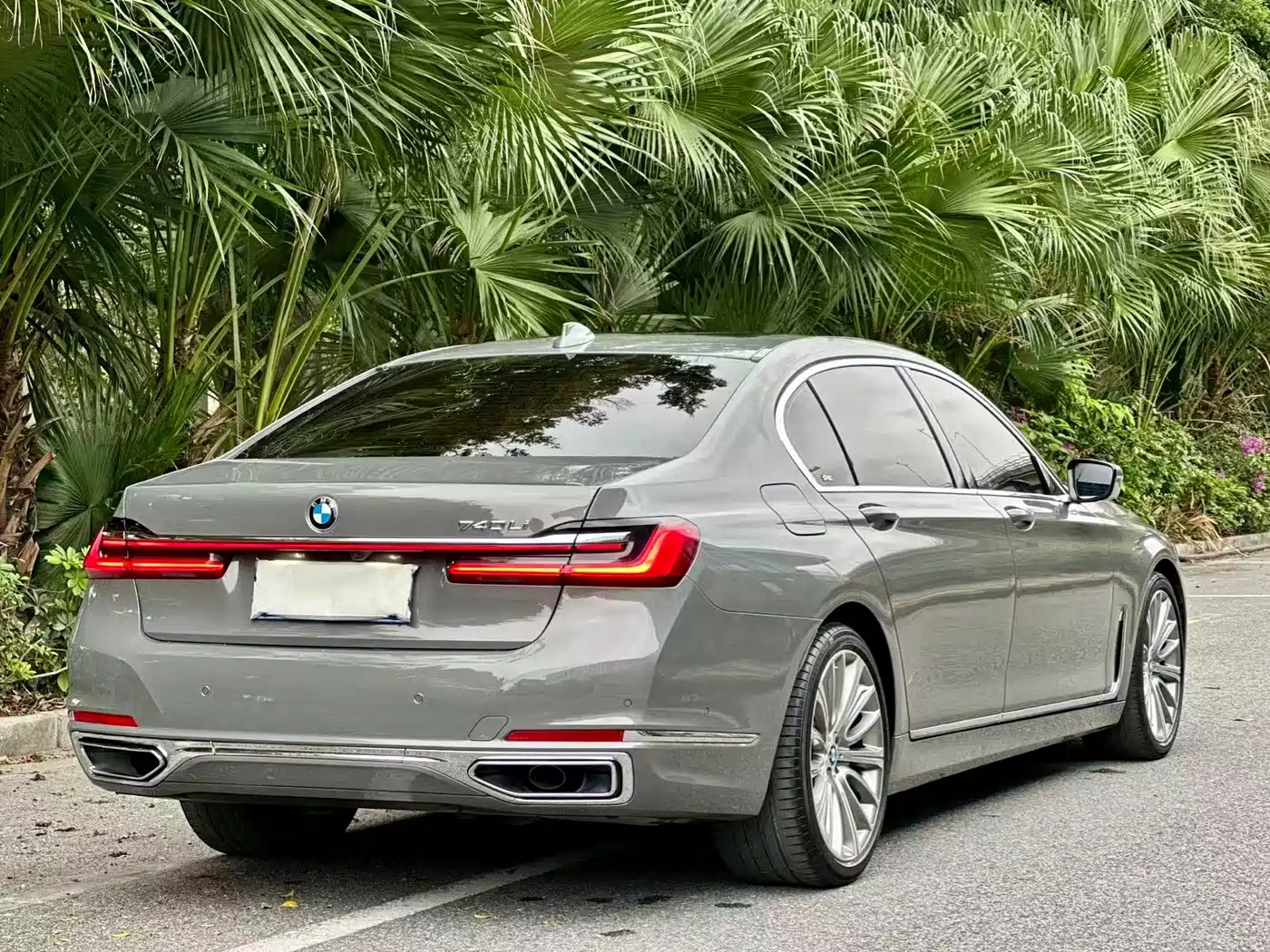 BMW 7 Series 2019 740Li Leading Luxury Package фото 11