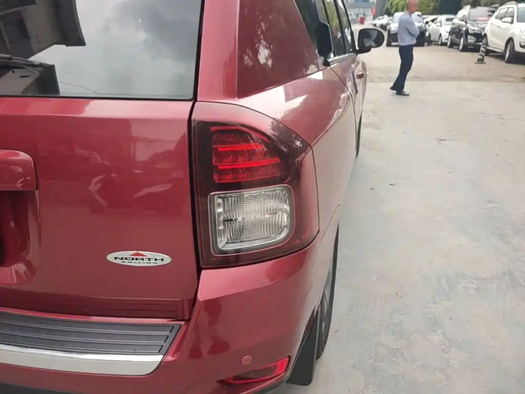 Jeep Compass (Import) 2014 2014 Facelift 2.4L 4WD Comfort Edition