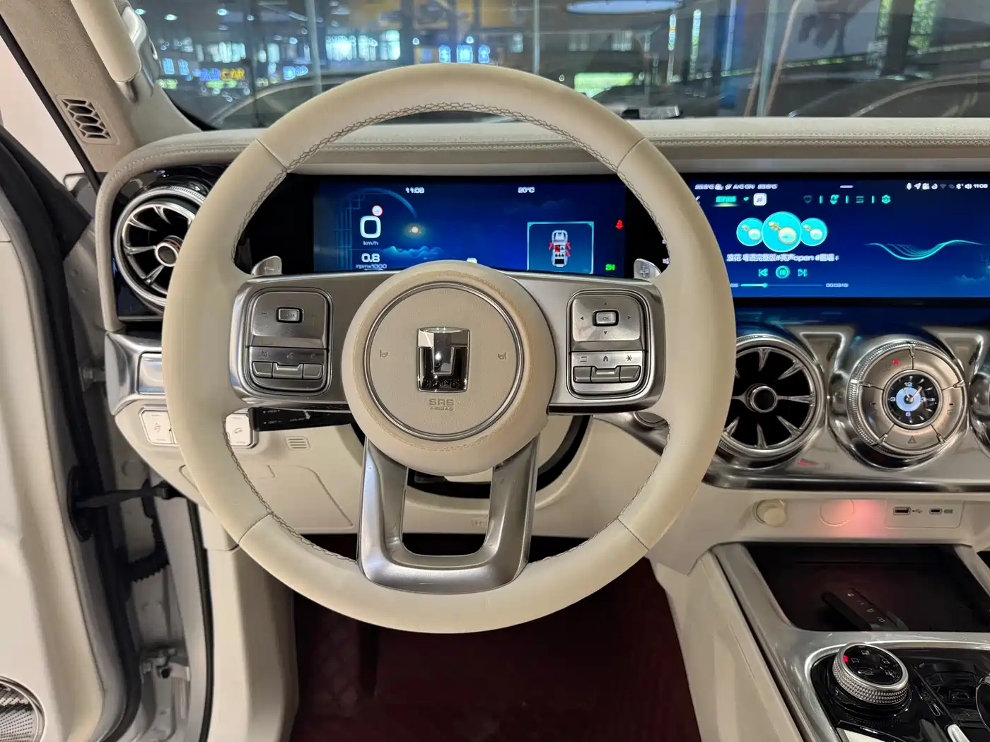 TANK CO CREATION TANK 300