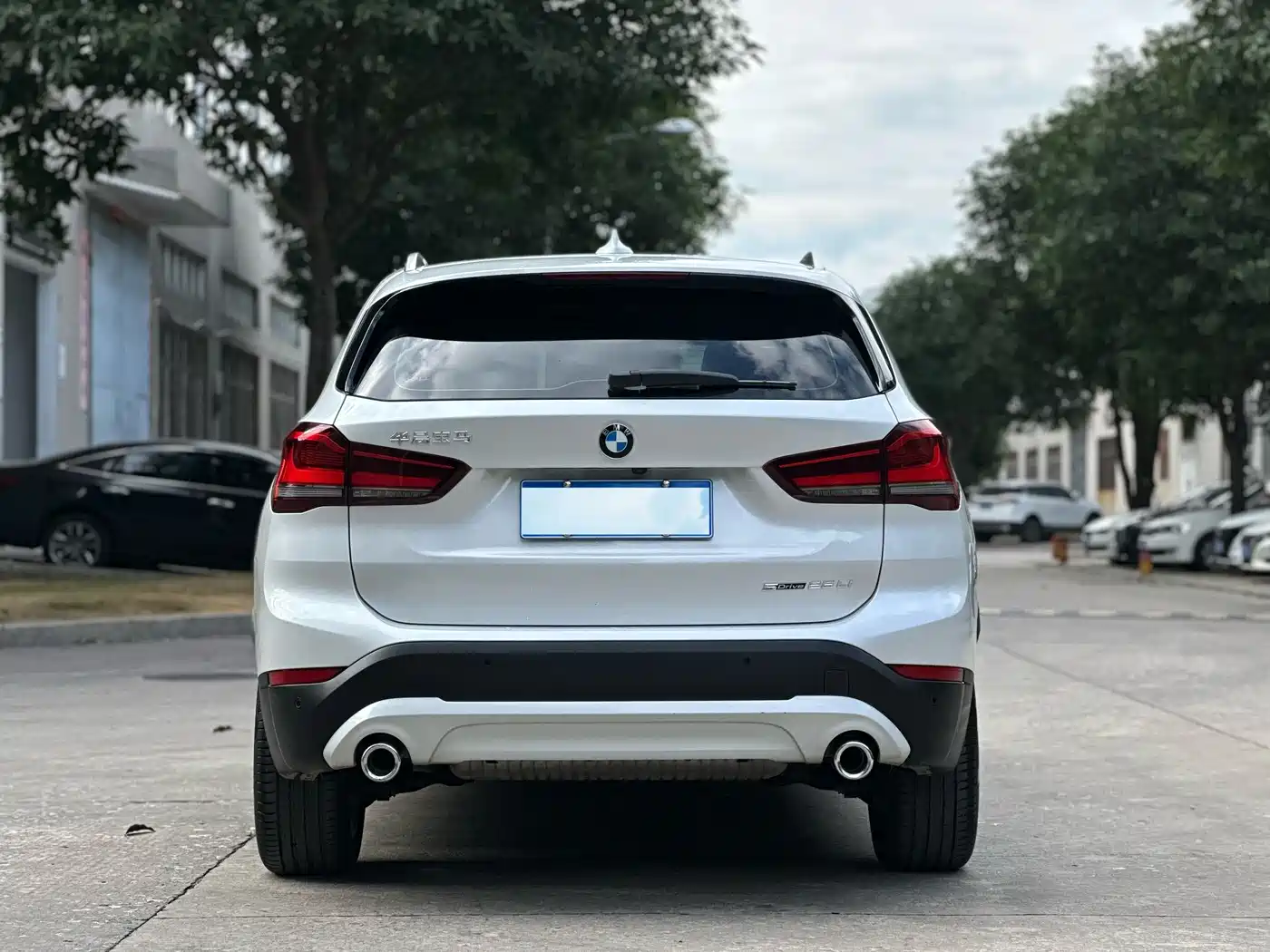 BMW X1 2022 sDrive25Li Leading фото 5