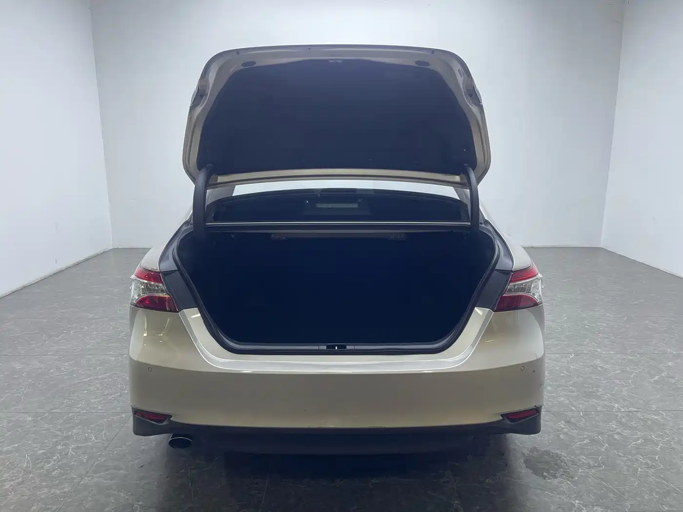 Toyota Camry 2022 2021 Hybrid 2.5HG Luxury Edition