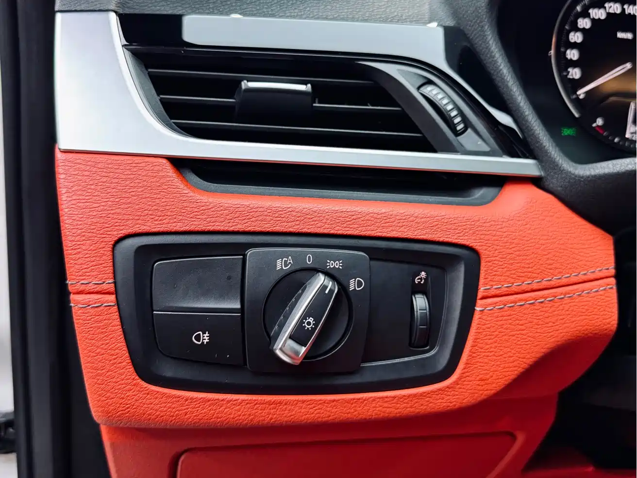 BMW X2 2021 sDrive25i Leading M Sport Package фото 13