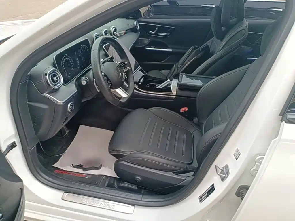 Фото 15 - Mercedes-Benz C-Class