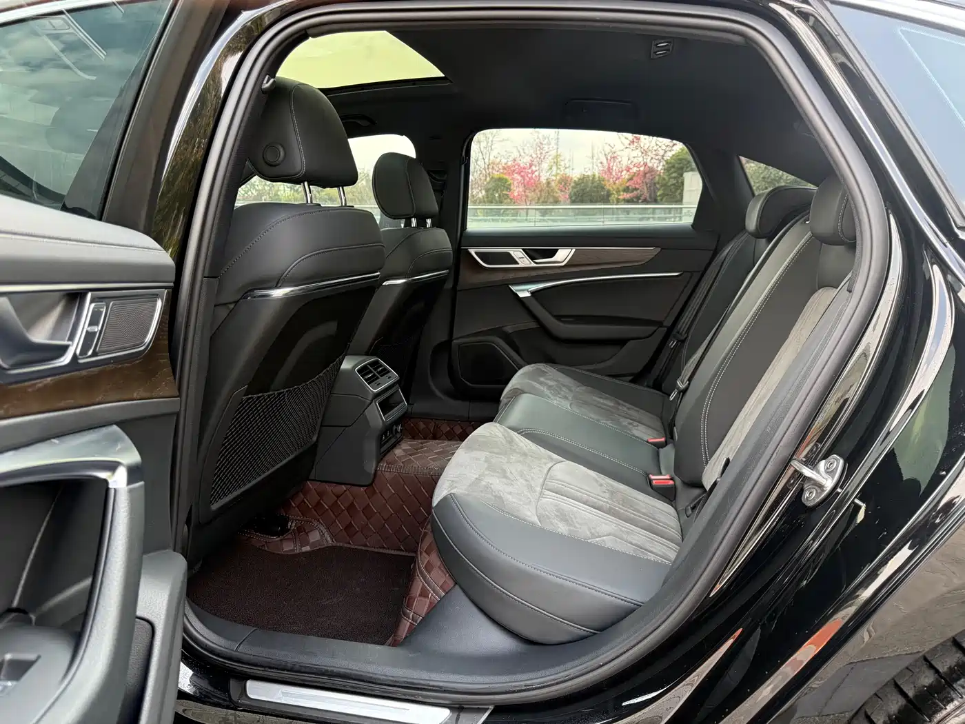 Audi A6L 2023 40 TFSI Luxury Dynamic фото 6