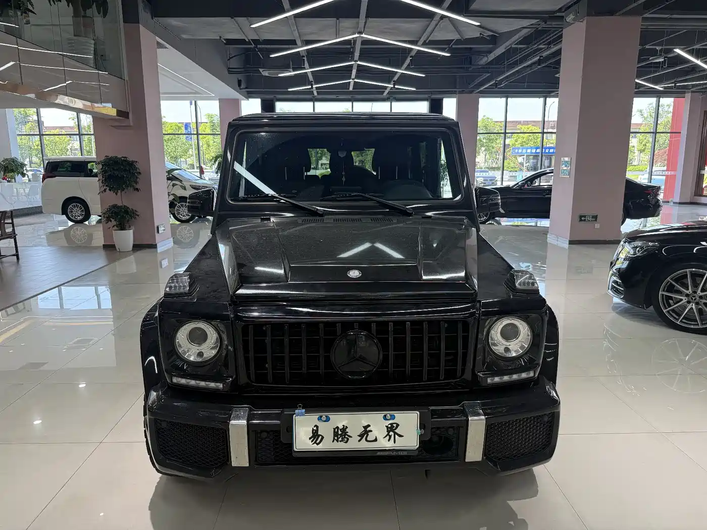 Mercedes-Benz G-Class AMG 2016 AMG G 63 фото 2