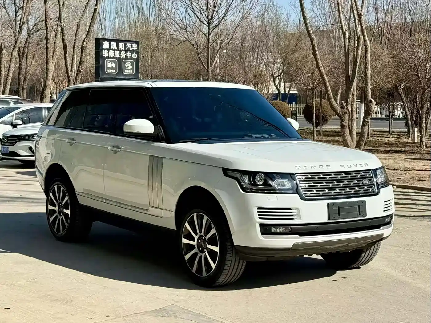 Land Rover Range Rover 2015 3.0 SC V6 Vogue фото 3