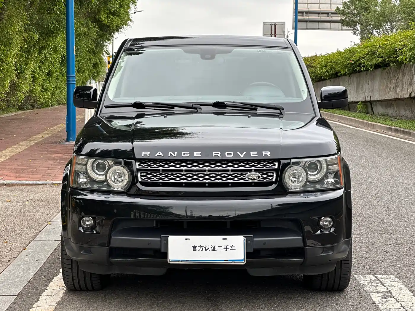 Land Rover Range Rover Sport 2010 5.0 NA V8 HSE фото 2