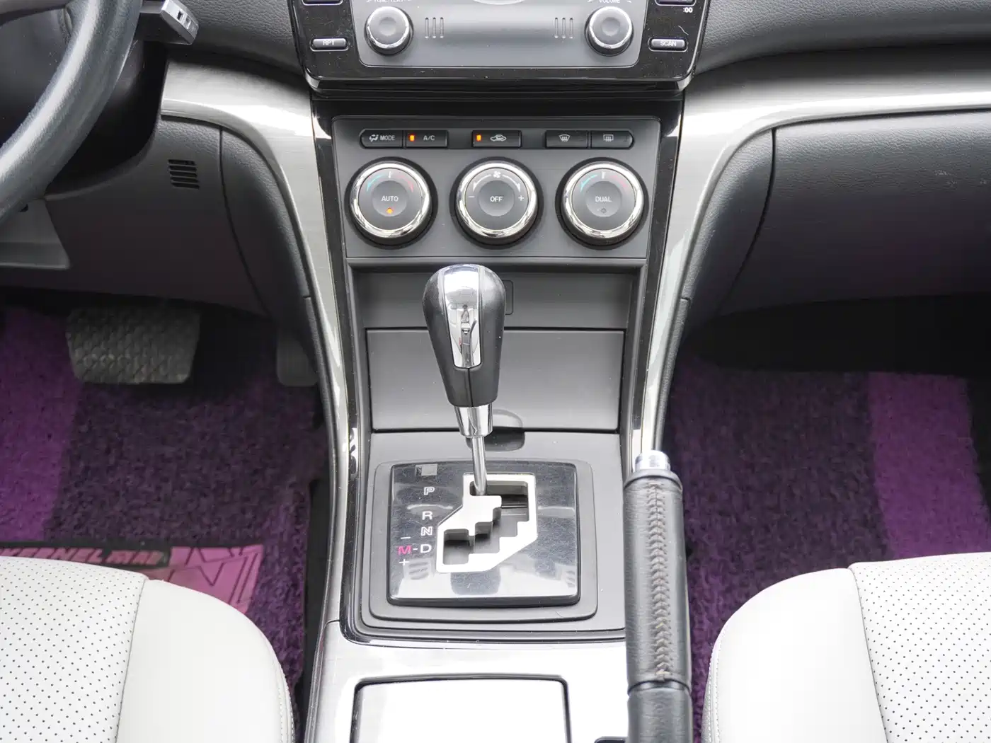 Mazda Ruiyi 2014 2012 2.0L Automatic Elite Edition