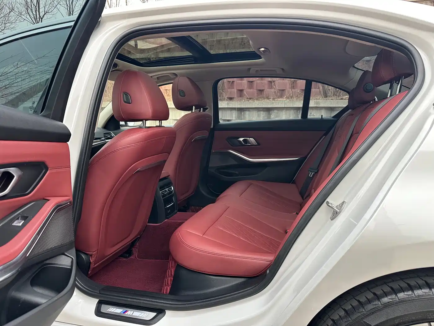 BMW 3 Series 2023 320Li M Sport Package фото 5