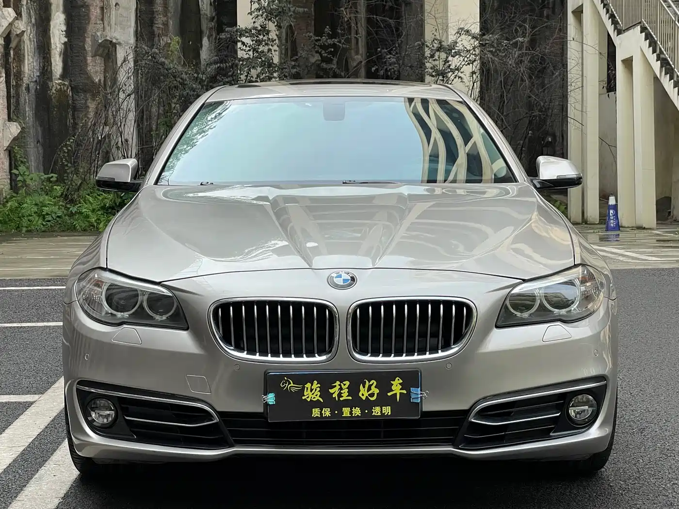 BMW 5 Series 2014 525Li Luxury Design Package фото 2