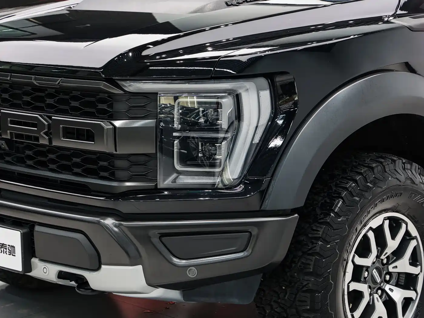 FORD F-150 RAPTOR