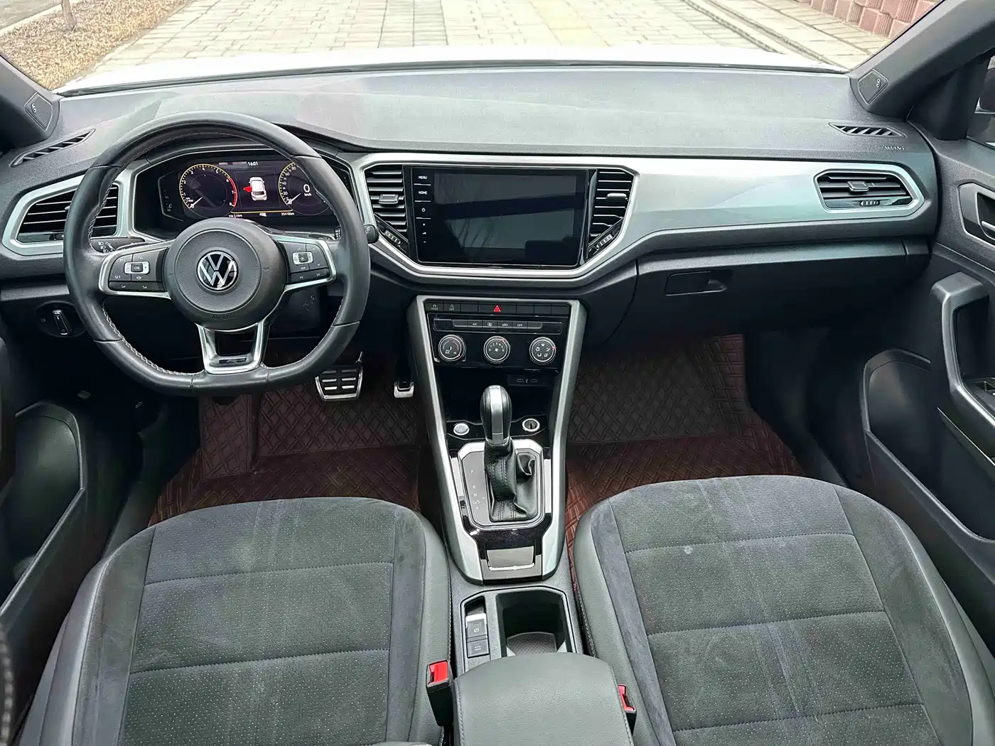Volkswagen T-ROC 2022 280TSI DSG 2WD R-Line Pro PLUS фото 6