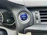 Фото 25 - Lexus CT