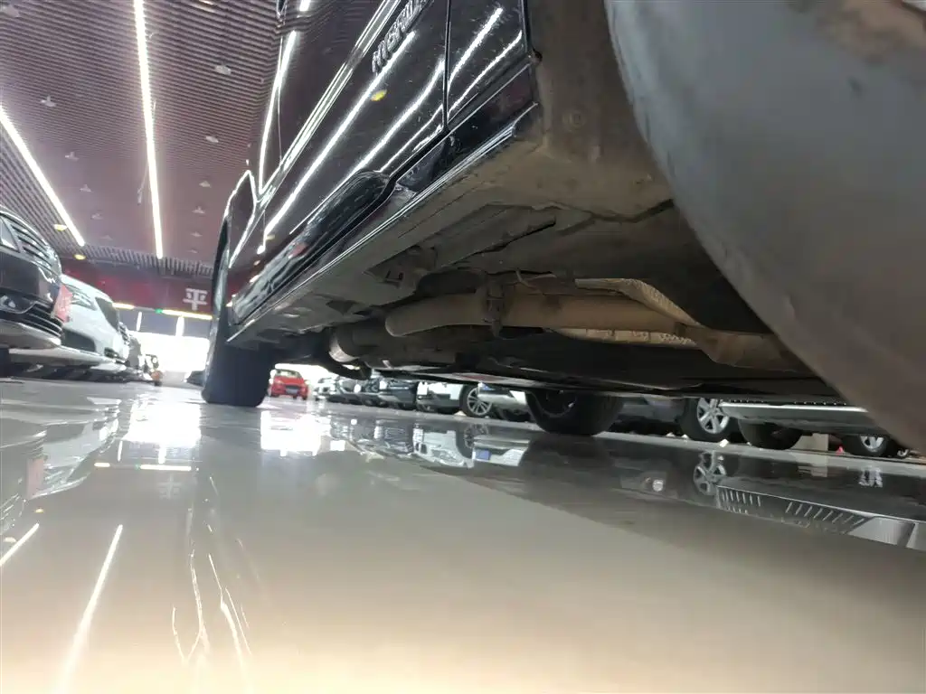 Toyota Sienna 2023 2.5L Hybrid Premium Edition фото 21