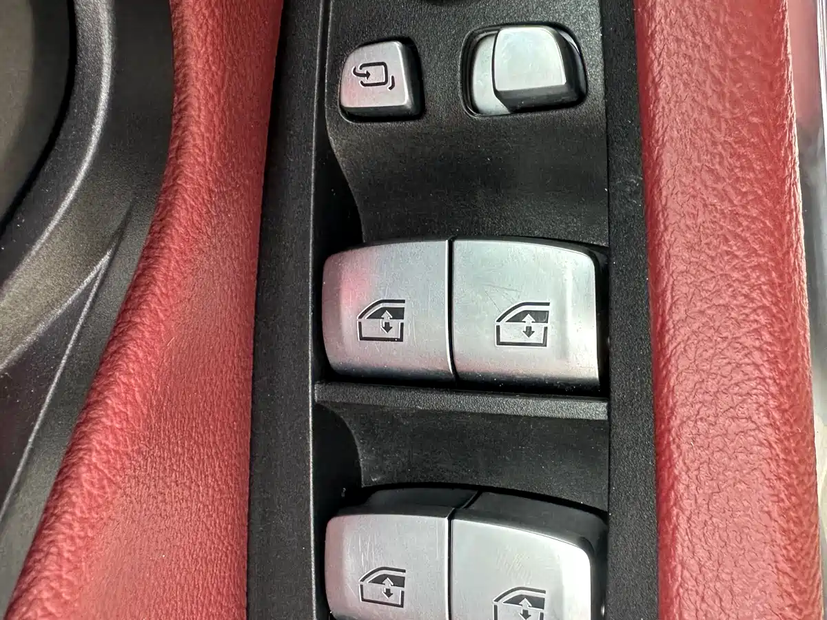 BMW 3 Series 2023 320Li M Sport Package фото 11