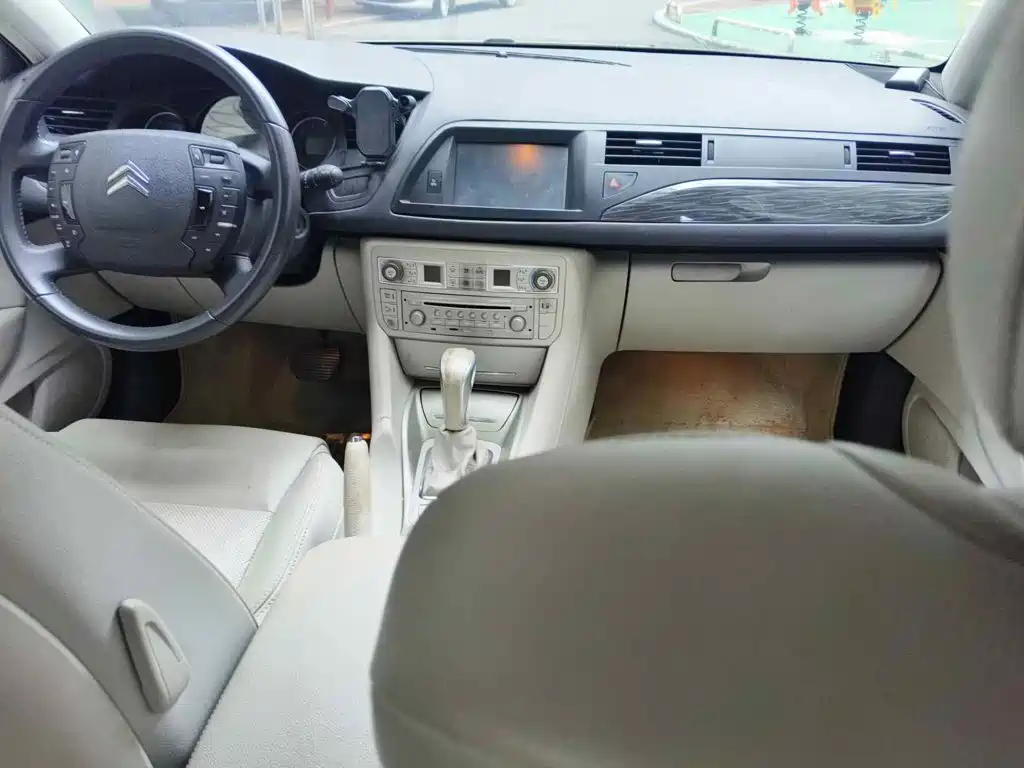 Photo 10 - Citroën C5