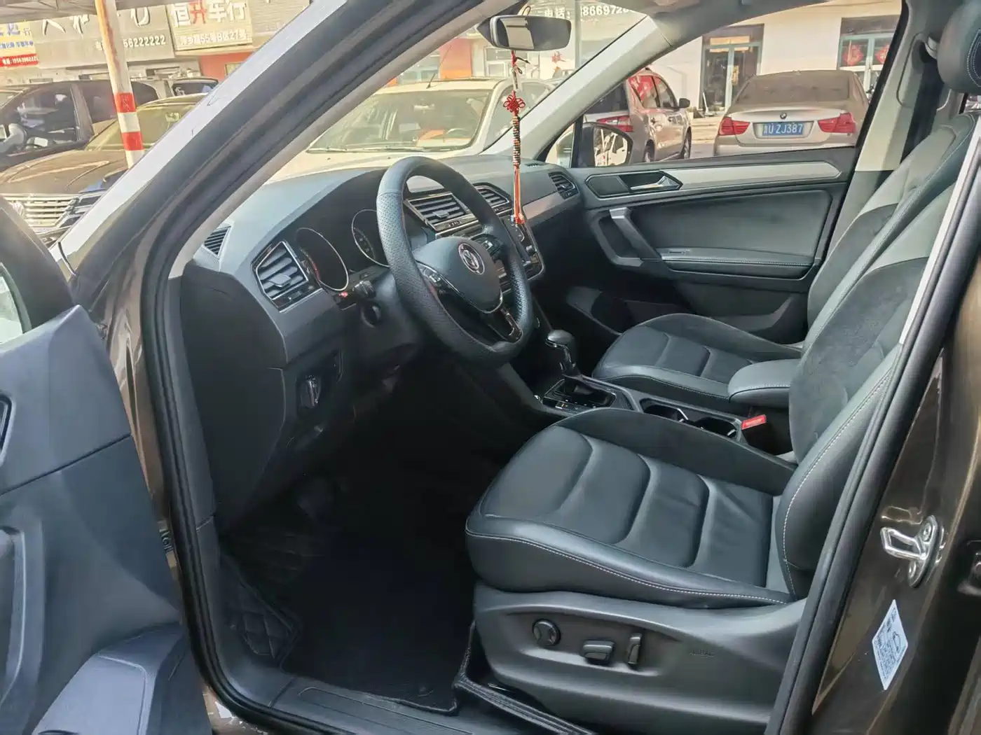 Volkswagen Tiguan L 2017 330TSI Automatic 2WD Luxury Edition фото 5