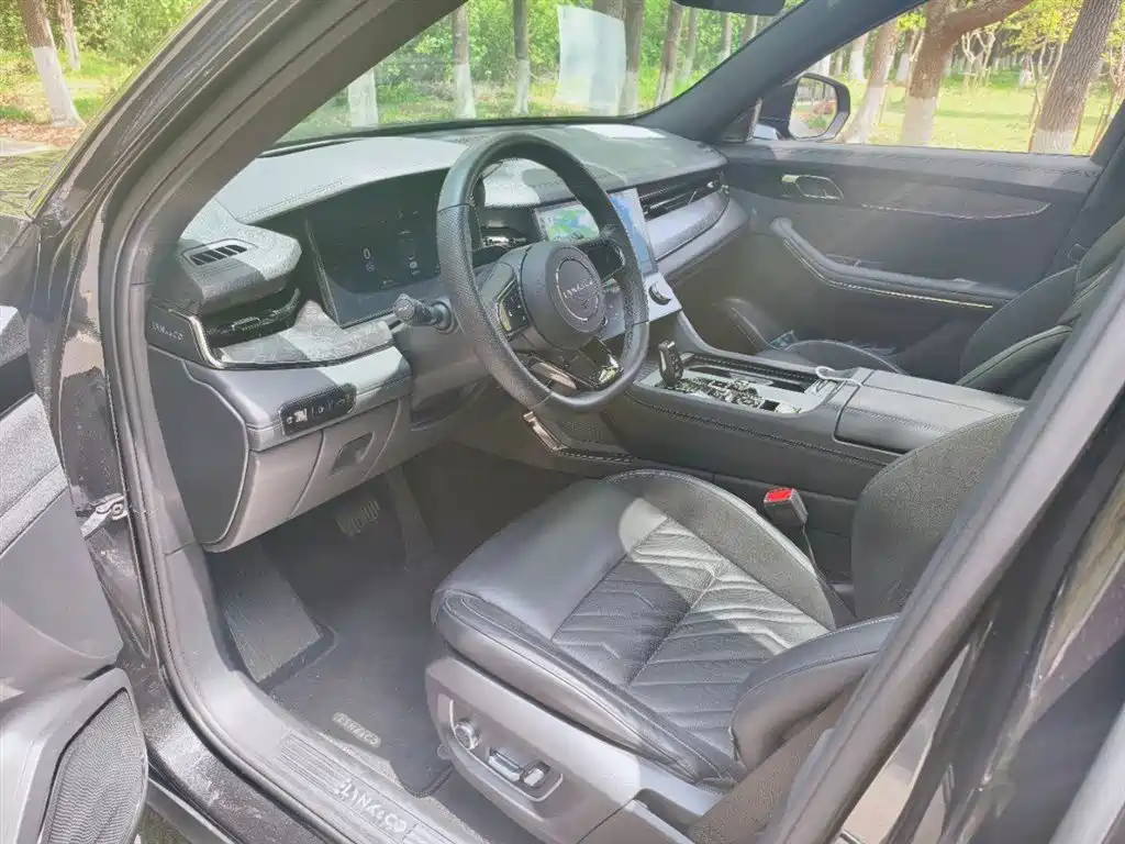 Lynk & Co 09 EM-P 2021 2.0T PHEV Halo 6-seater фото 7
