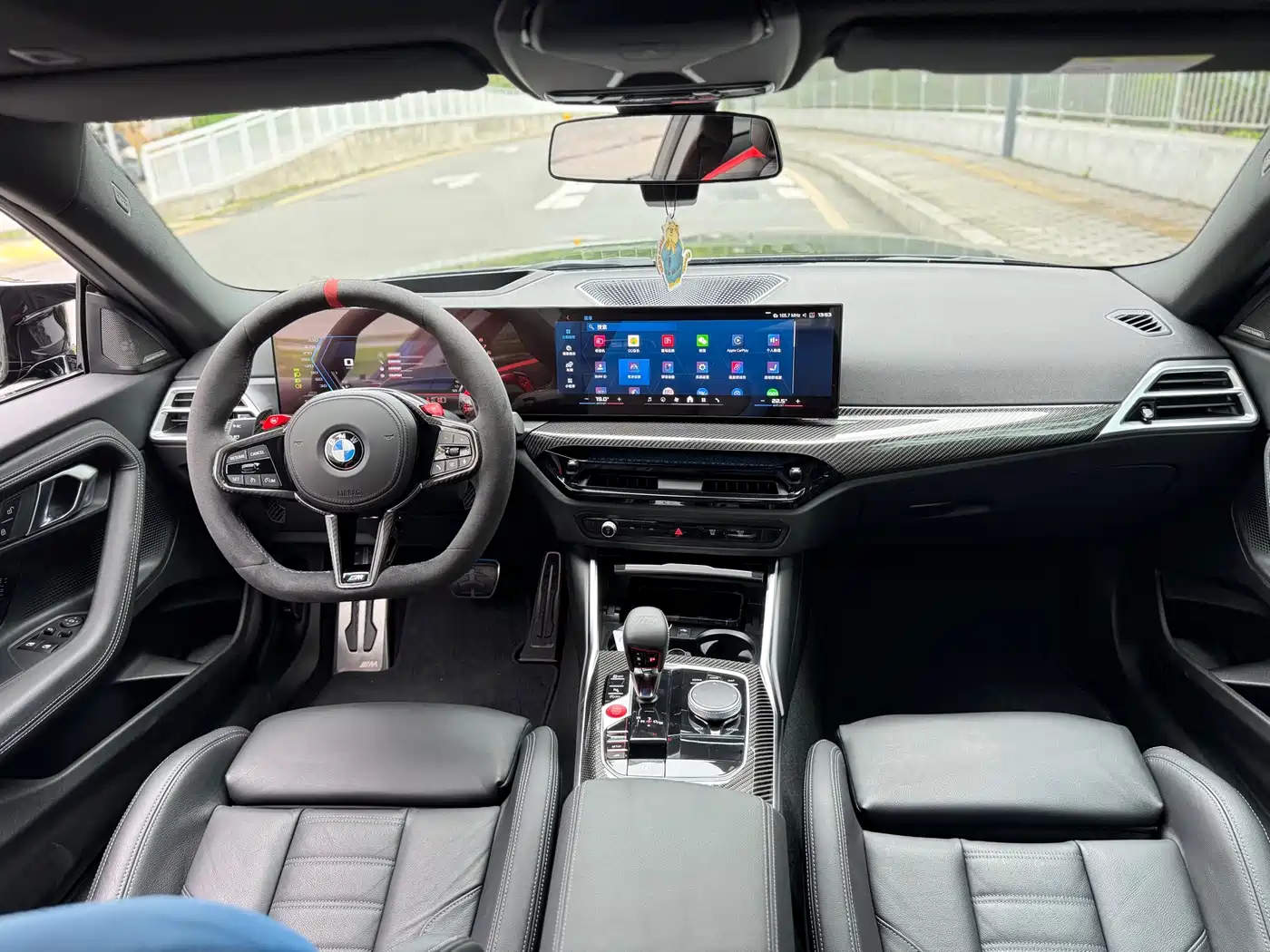 BMW M2 2024 M2 фото 14