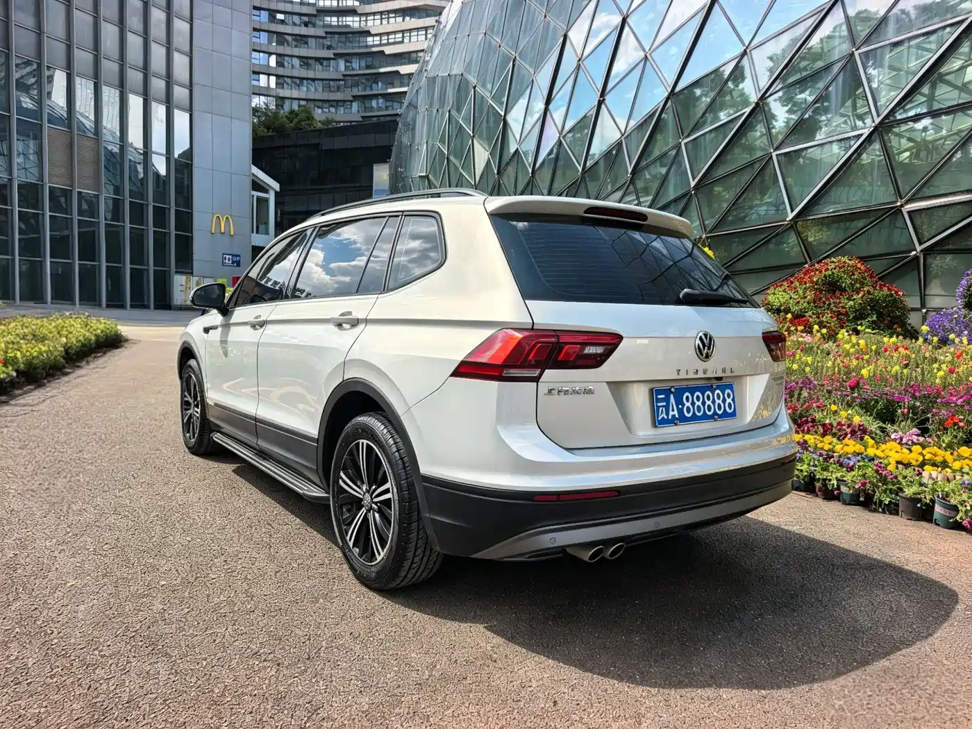 Volkswagen Tiguan L 2019 330TSI Automatic 2WD Trend Edition China VI фото 4