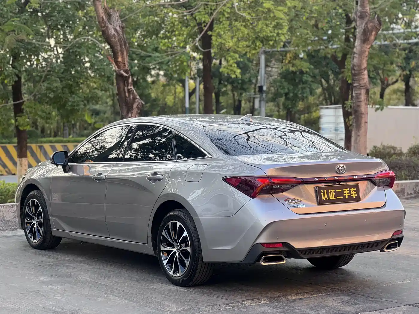 Toyota Avalon 2022 2.0L Progressive Edition фото 10