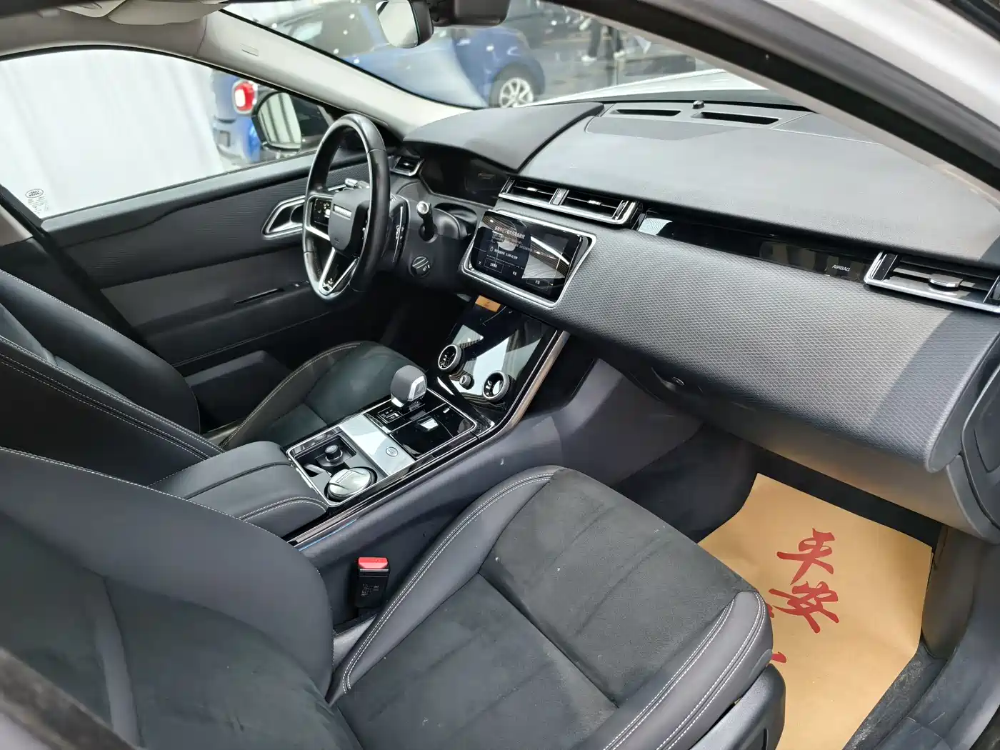 Land Rover Range Rover Velar 2021 P250 фото 7