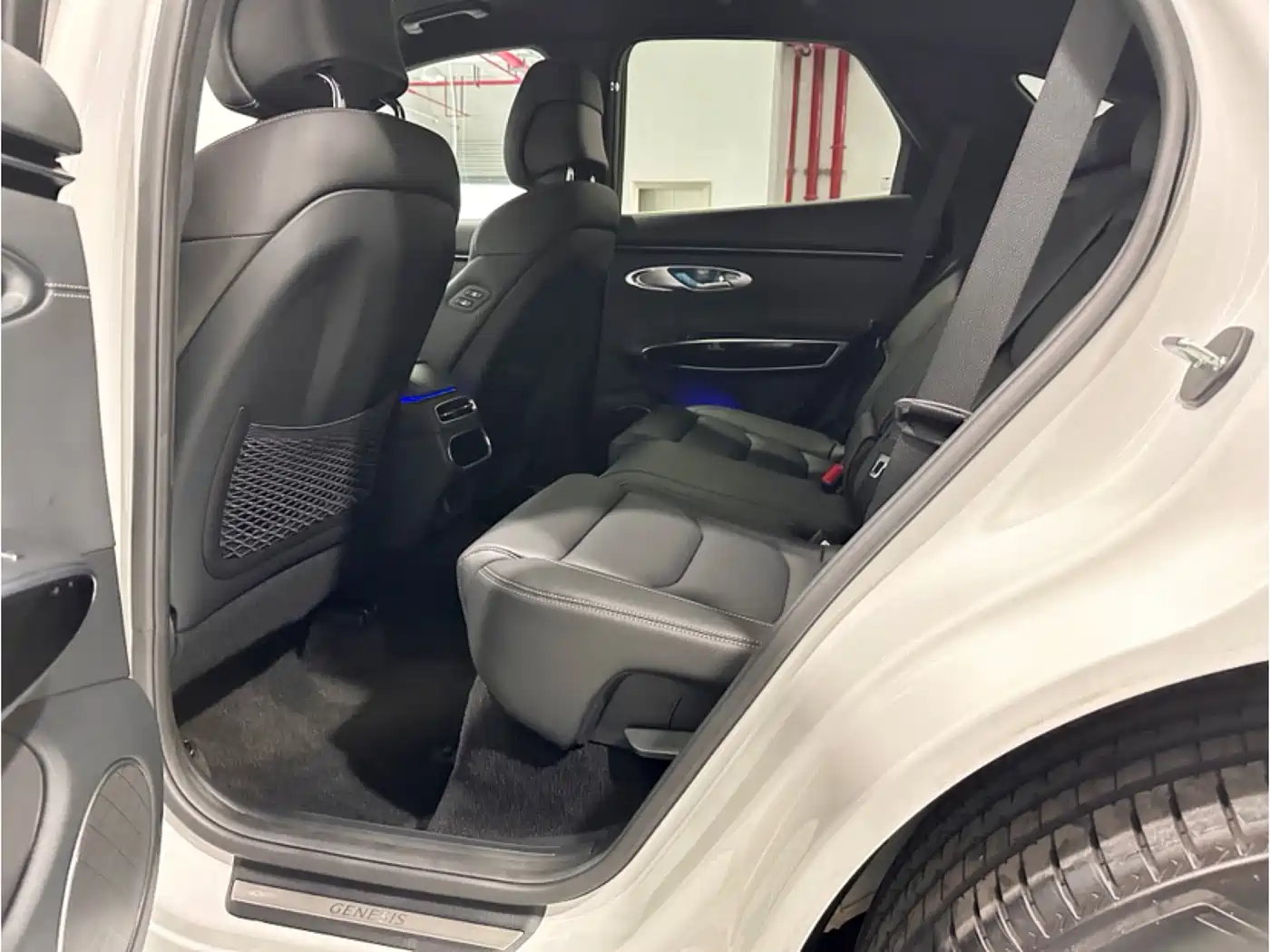 Genesis GV70 2023 2.5T 2WD Luxury Version фото 13