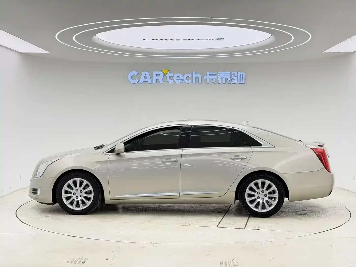 Cadillac XTS 2016 28T Elite фото 5