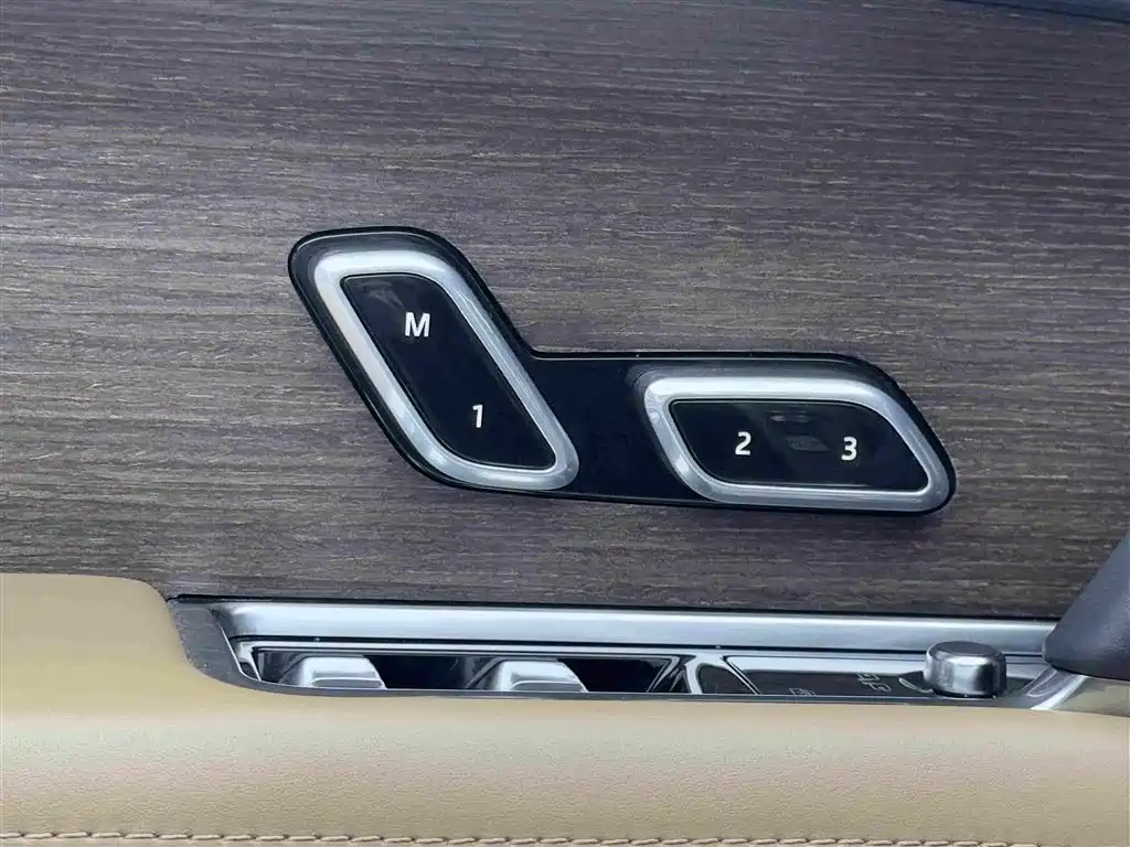 Фото 22 - Land Rover Range Rover