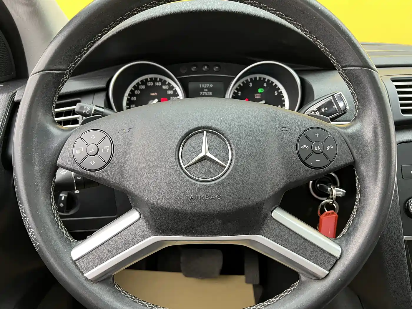 Mercedes-Benz R-Class 2017 R 320 4MATIC Business Collector's Edition фото 13